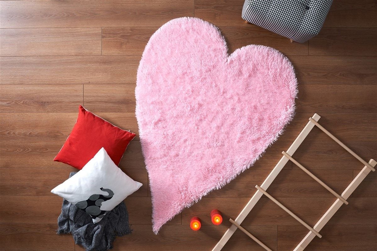 Halımax Tavşan Tüyü Kalp Kaymaz Tabanlı Pembe Post Peluş Halı Yumuşak, Kaymaz, Şık Dekoratif Peluş Halı Antre Yatak Odası Çocuk Odası Halısı