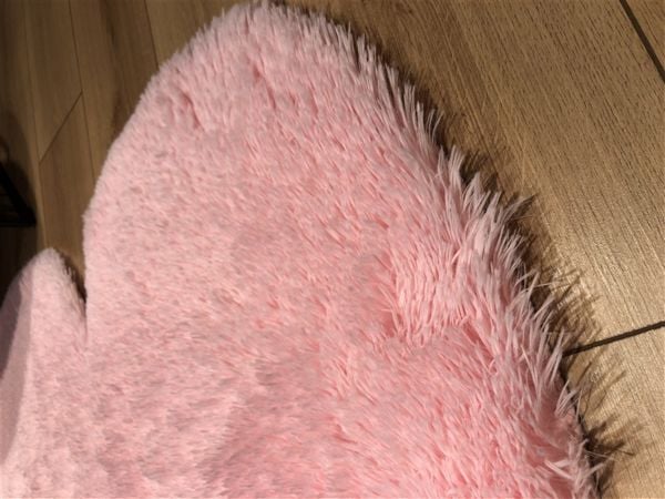 Halımax Tavşan Tüyü Kalp Kaymaz Tabanlı Pembe Post Peluş Halı Yumuşak, Kaymaz, Şık Dekoratif Peluş Halı Antre Yatak Odası Çocuk Odası Halısı