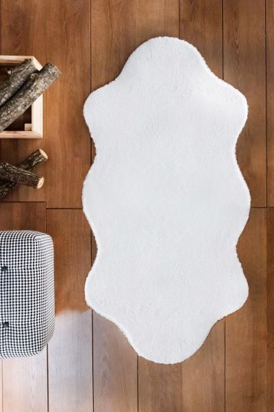 Halımax Tavşan Tüyü Kaymaz Tabanlı Beyaz Post Peluş Halı Yumuşak, Kaymaz, Şık Dekoratif Peluş Halı Antre Yatak Odası Çocuk Odası Halısı