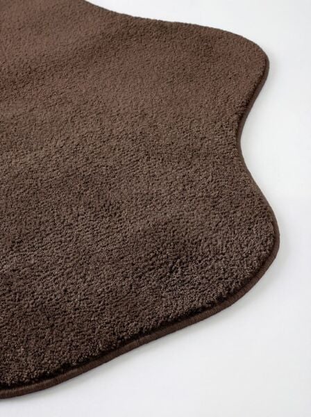 Eko Halı Zen Amorf 01 Brown Özel Kesim Asimetrik Yumuşak Dokulu Hav Vermeyen Sıkı Dokuma Makine Halısı Asimetrik Kesim Yolluk