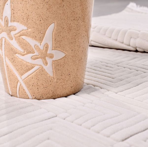 Crea Halı Havai HP02K Beyaz  Ekstra Yumuşak Tuşeli Hav Toz Vermez Salon Halısı My Crea Home