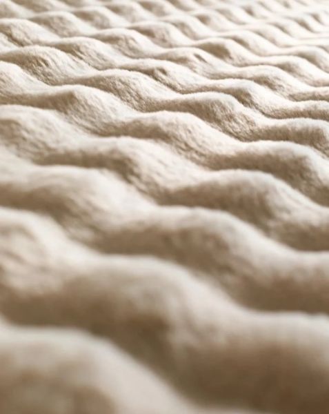 Ekstra Yumuşak Dokulu Bej Bubble Tavşan Tüyü Darcio Yuvarlak Post Peluş Halı