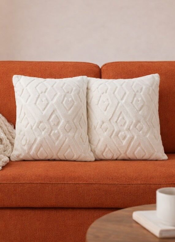 Dream Peluş Kabartmalı Dekoratif Kırlent Kılıfı Krem 43x43cm 2'li Yıkanabilir Tasarım Polyester Jakarlı Welsoft Kılıf