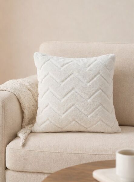 Dream Peluş Kabartmalı Dekoratif Kırlent Kılıfı Krem 43x43cm Yıkanabilir Tasarım Polyester Jakarlı Welsoft Kılıf