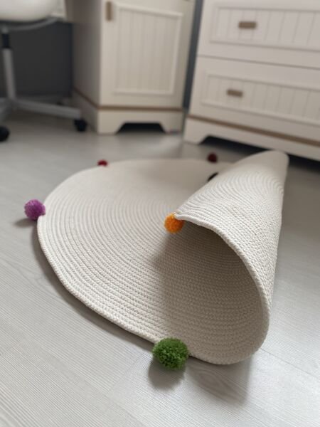 Milda Hav Toz Vermez Antialerjik Jüt Dokuma Ponponlu Beyaz Jüt Halı Bebek Çocuk Odası Halısı