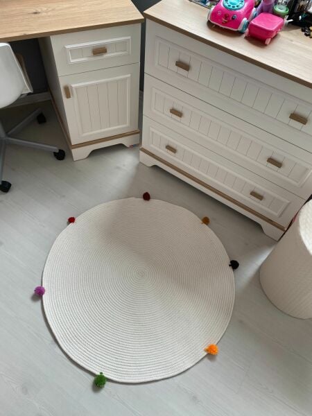 Milda Hav Toz Vermez Antialerjik Jüt Dokuma Ponponlu Beyaz Jüt Halı Bebek Çocuk Odası Halısı