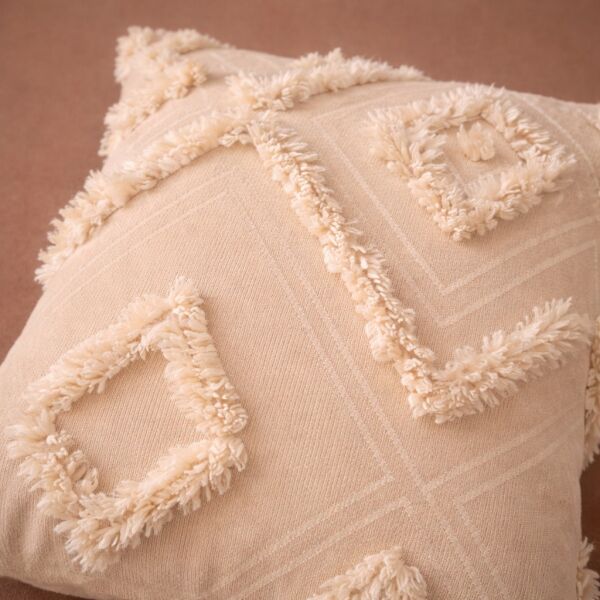 Cloud Peluş Kabartmalı Dekoratif Kırlent Kılıfı Krem  43x43cm Yıkanabilir Tasarım Polyester Jakarlı Welsoft Tek Taraflı Kılıf