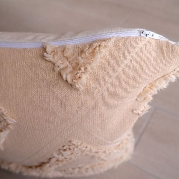 Cloud Peluş Kabartmalı Dekoratif Kırlent Kılıfı Krem  43x43cm Yıkanabilir Tasarım Polyester Jakarlı Welsoft Kılıf