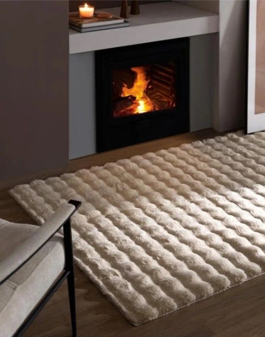 Ekstra Yumuşak Dokulu Bej Bubble Tavşan Tüyü Darcio Dikdörtgen Post Peluş Halı