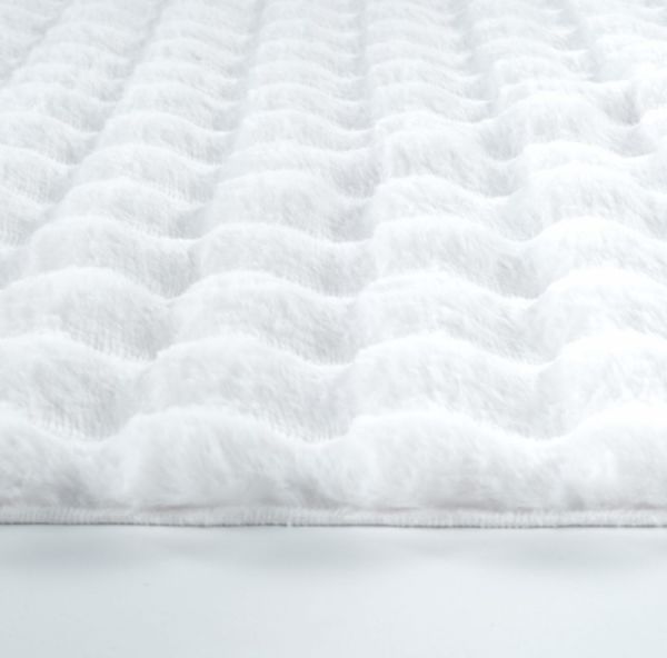 Ekstra Yumuşak Dokulu Beyaz Bubble Tavşan Tüyü Darcio Oval Post Peluş Halı