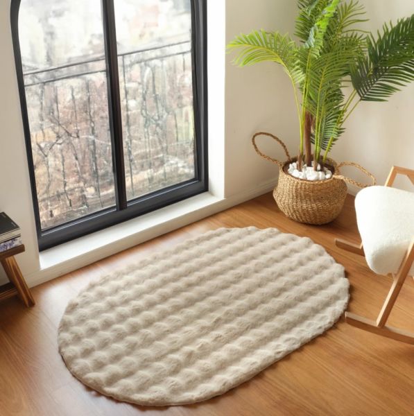 Ekstra Yumuşak Dokulu Bej Bubble Tavşan Tüyü Darcio Oval Post Peluş Halı