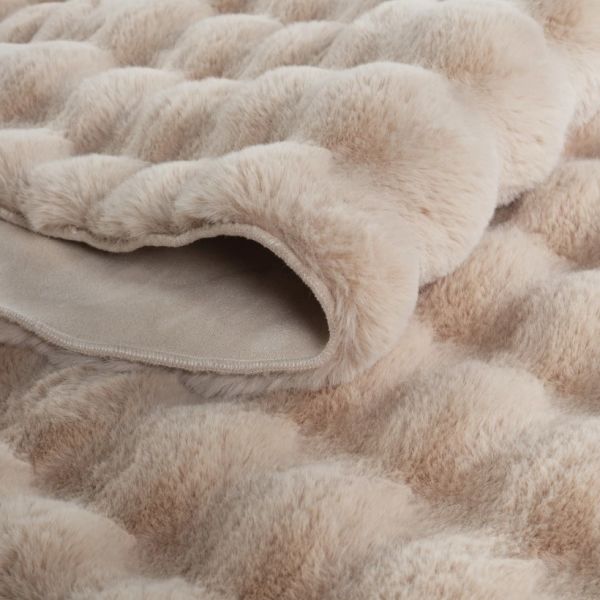 Ekstra Yumuşak Dokulu Bej Bubble Tavşan Tüyü Darcio Oval Post Peluş Halı