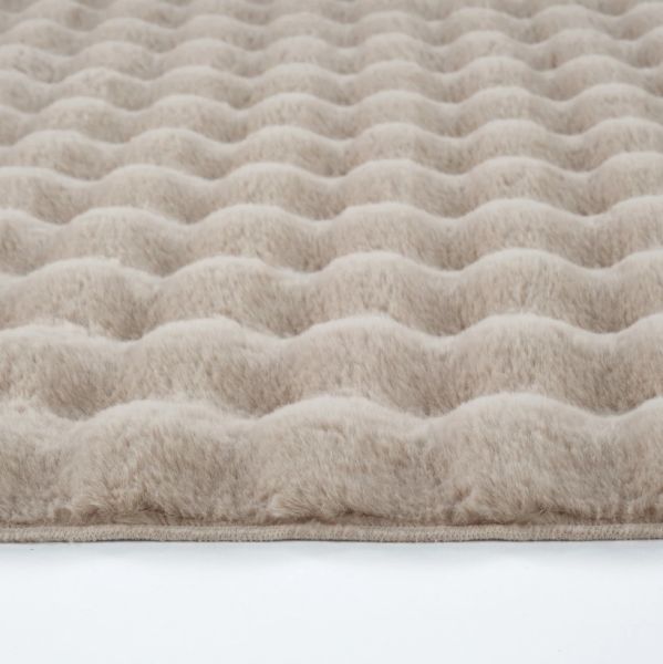 Ekstra Yumuşak Dokulu Bej Bubble Tavşan Tüyü Darcio Oval Post Peluş Halı