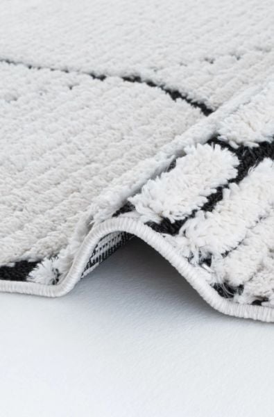 Eko Halı Terazzo TRZ 08 White Black Hav Toz Vermez Siyah Beyaz Yumuşak ve Parlak Tuşeli İskandinav Halı