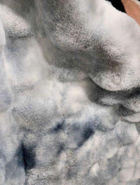 Ekstra Yumuşak Dokulu Renk Geçişli Gri Bubble Tavşan Tüyü Darcio Dikdörtgen Post Peluş Halı