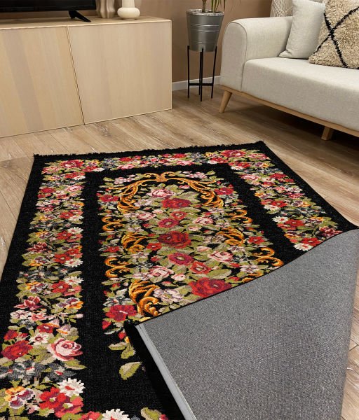 Drom Kaymaz Tabanlı Yıkanabilir Siyah Karabağ Çiçekli Modern Halı