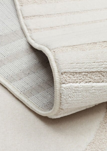 Eko Halı Adel ADL 02 Cream Yüksek Alçak Oymalı Dokuya Sahip Özel Yumuşak Tuşeli Modern Hav Vermeyen Sıkı Dokuma Makine Halısı