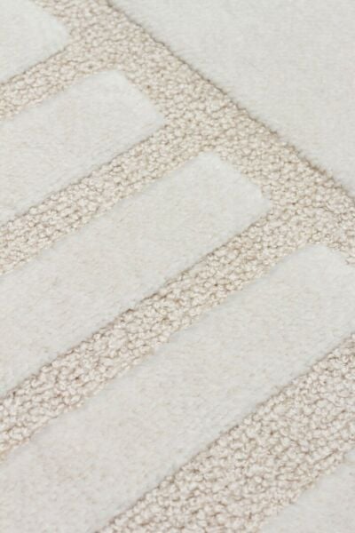 Eko Halı Adel ADL 01 Cream Yüksek Alçak Oymalı Dokuya Sahip Özel Yumuşak Tuşeli Modern Hav Vermeyen Sıkı Dokuma Makine Halısı