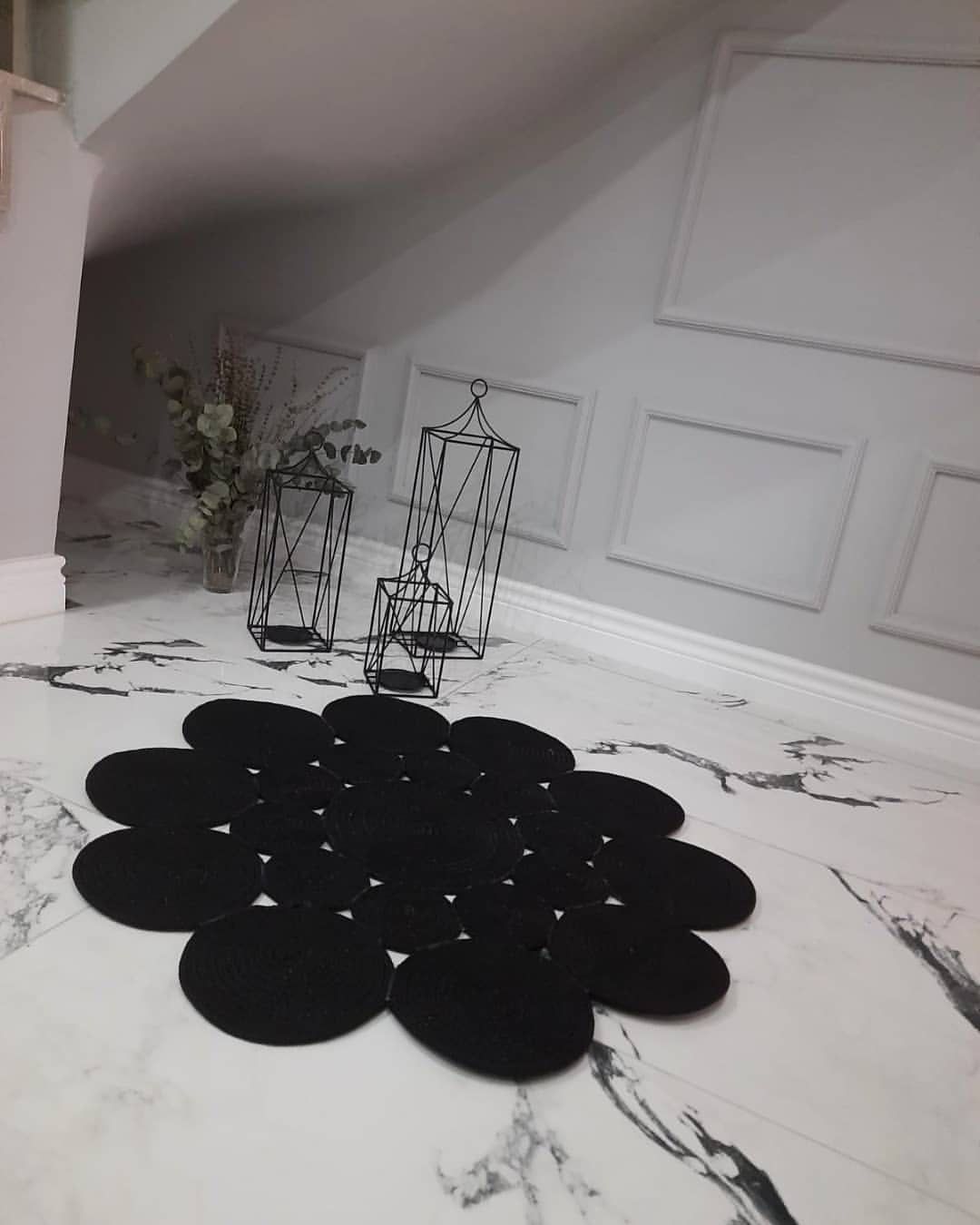 Milda 54 Siyah Jüt Hasırlı El Örgüsü Çift Taraflı Kilim Yuvarlak Jüt Halı 120x120