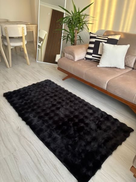 Ekstra Yumuşak Dokulu Siyah Bubble Tavşan Tüyü Darcio Dikdörtgen Post Peluş Halı