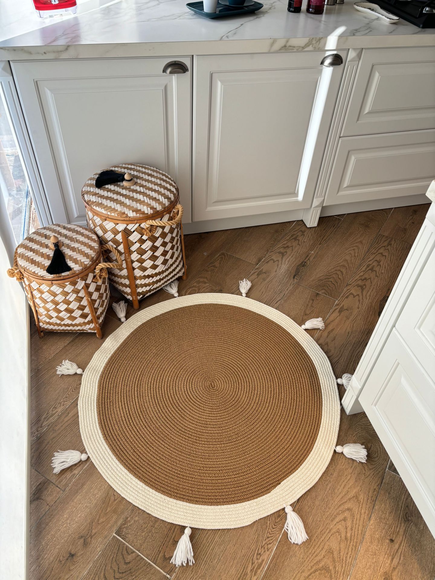 Milda Jüt 13 Hasır El Örgüsü Çift Taraflı Yuvarlak Püsküllü Jüt Kilim