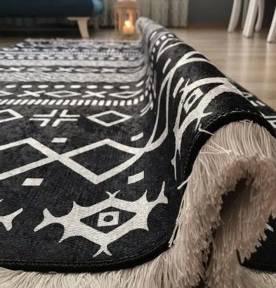 Halımax Dara 176 Yıkanabilir Kaymaz Dokuma Tabanlı Siyah Etnik Desenli Modern Halı 100x400