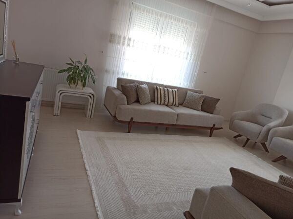Seyran Vista 5111 Bej Salon Halısı Yolluk Yumuşak Tuşeli Modern Dokuma Makine Halısı