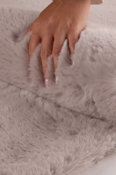 Luka Tavşan Post Vizon Yumuşak Tüylü Kaymaz Tabanlı Ekstra Yumuşak Dokulu Halı